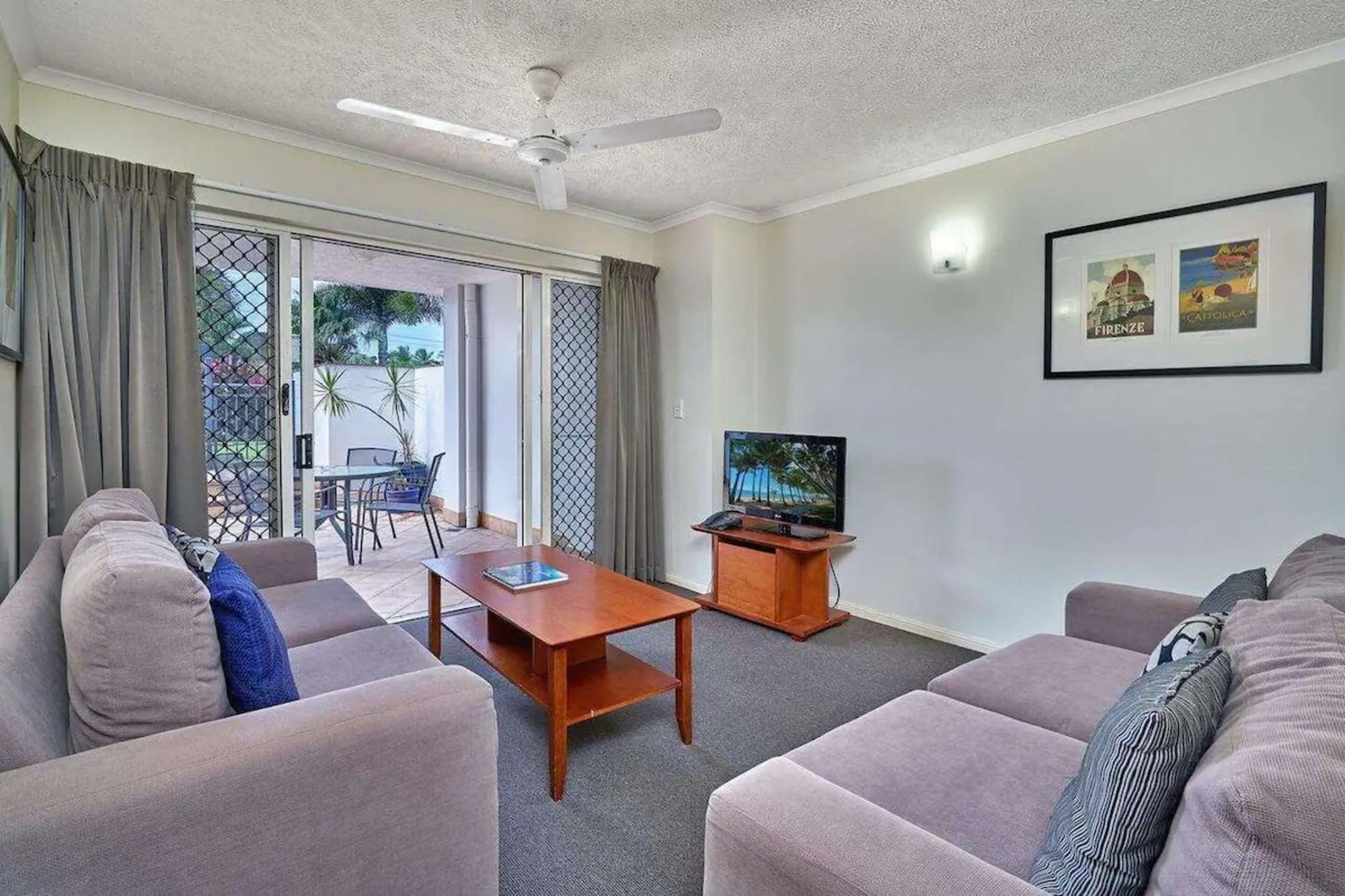 North Cove Waterfront Suites Cairns Buitenkant foto