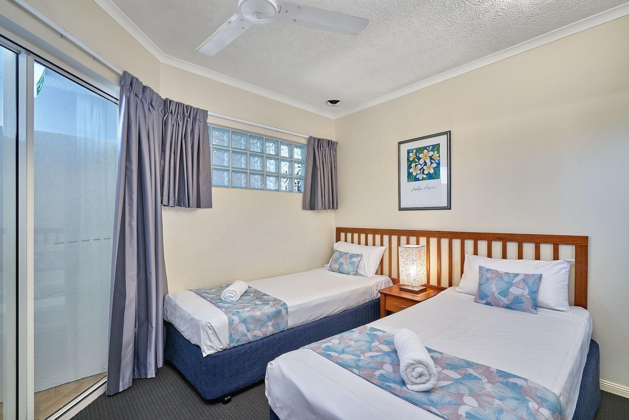 North Cove Waterfront Suites Cairns Buitenkant foto