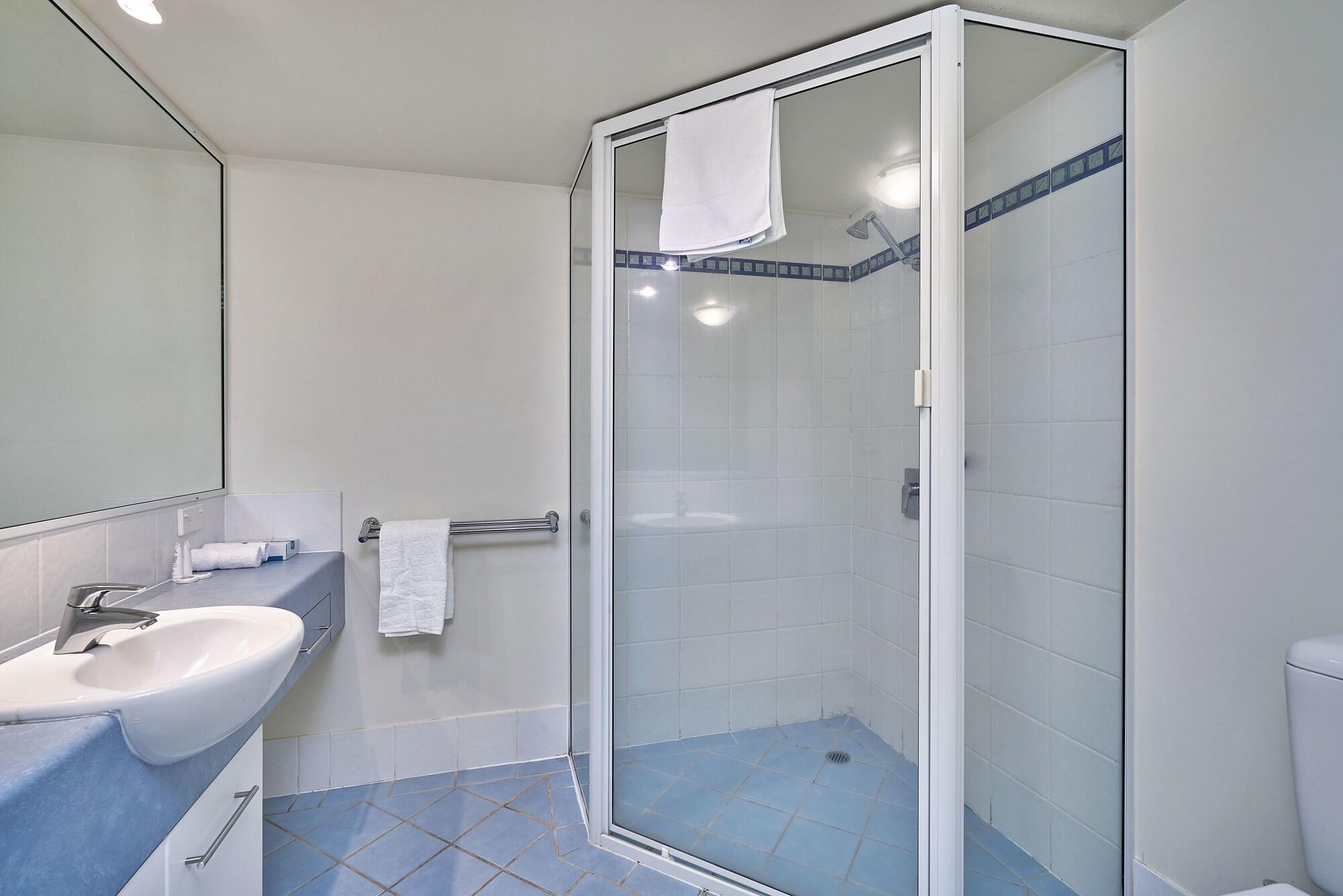 North Cove Waterfront Suites Cairns Buitenkant foto