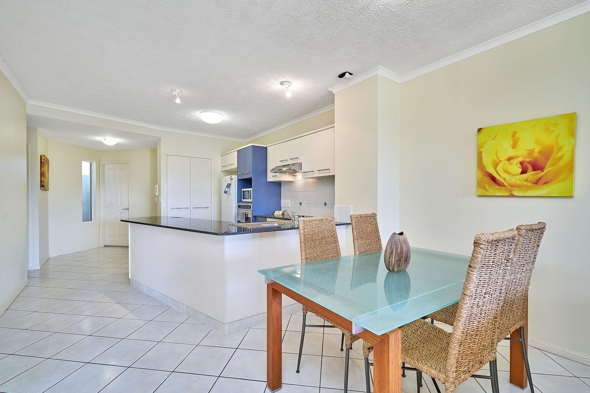 North Cove Waterfront Suites Cairns Buitenkant foto