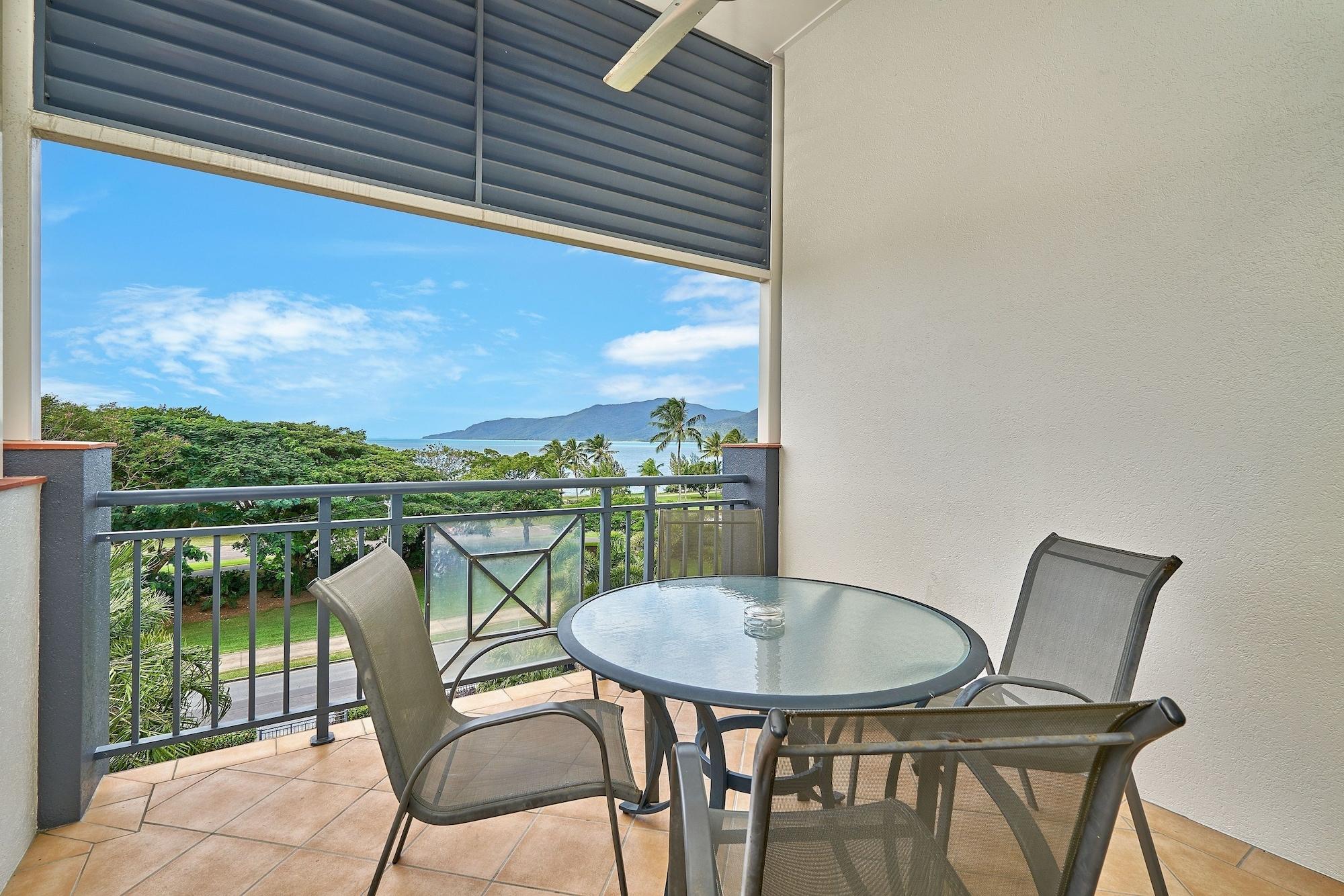 North Cove Waterfront Suites Cairns Buitenkant foto