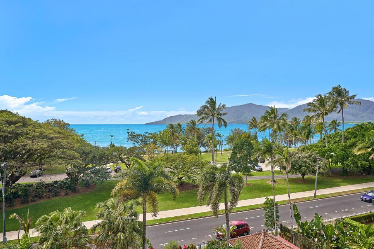 North Cove Waterfront Suites Cairns Buitenkant foto