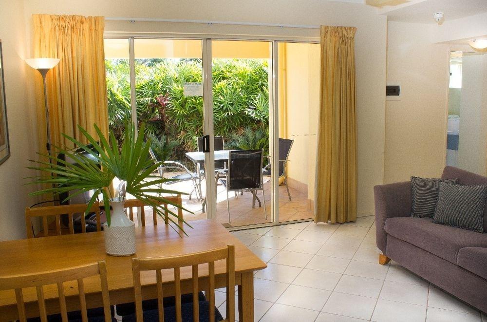 North Cove Waterfront Suites Cairns Buitenkant foto