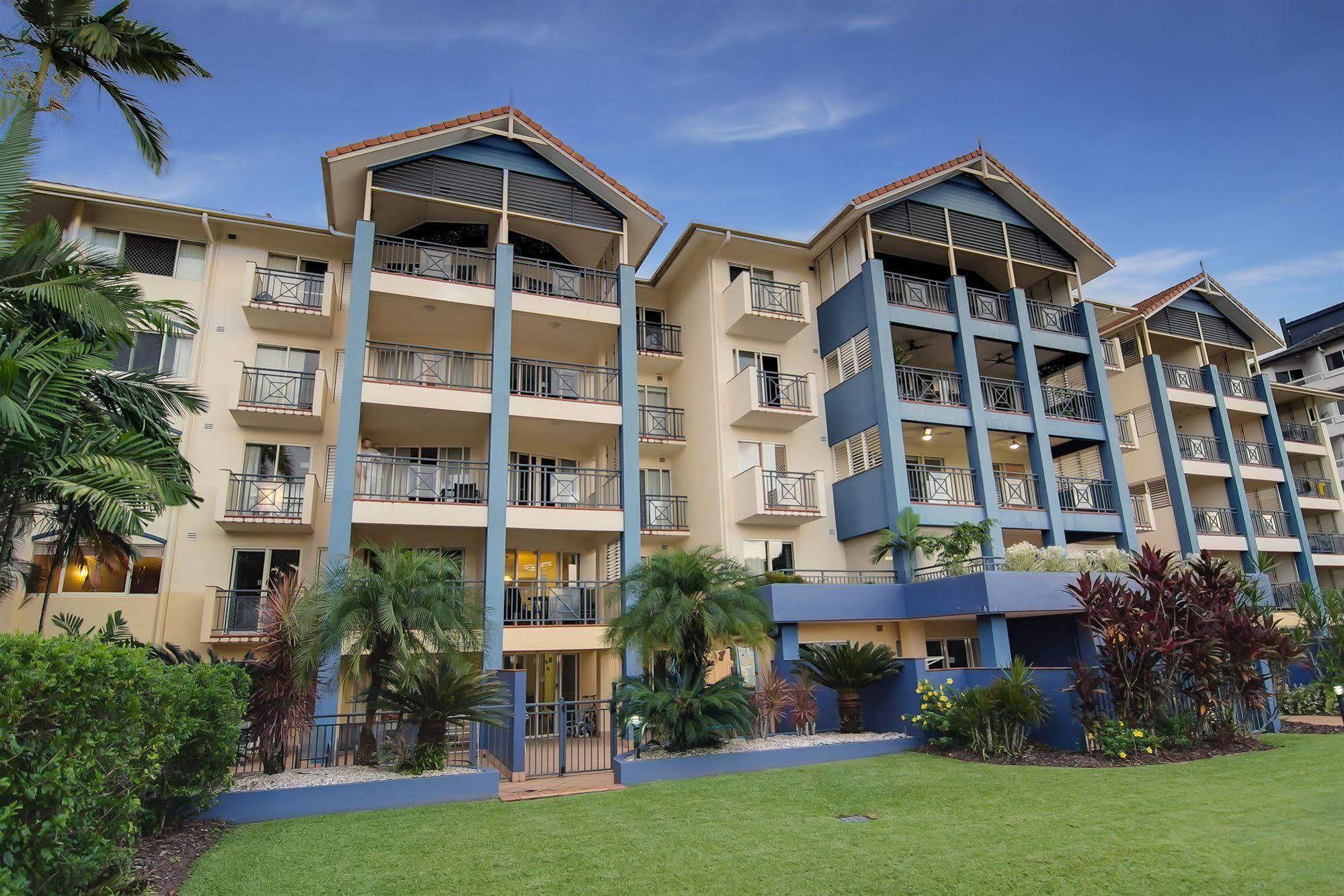 North Cove Waterfront Suites Cairns Buitenkant foto