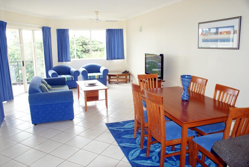 North Cove Waterfront Suites Cairns Buitenkant foto